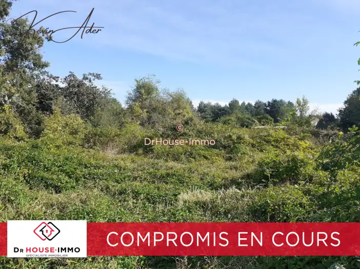 Terrain de 3 135 m² - Olivet (45160)