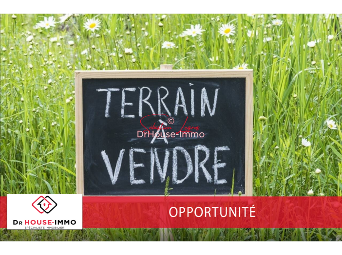 Terrain de 829m²