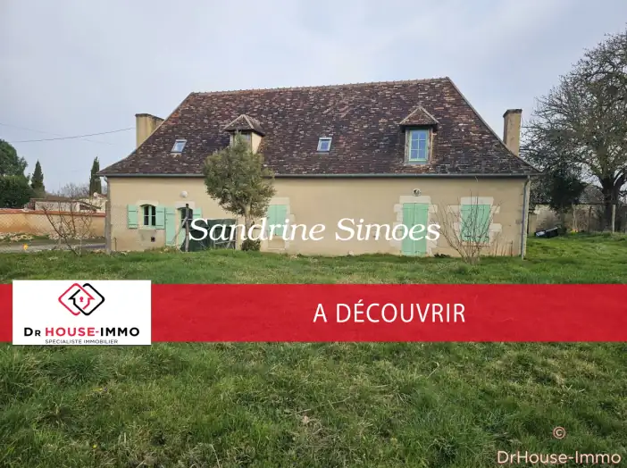 Maison 9 pièces de 162 m² - Antigny (86310)