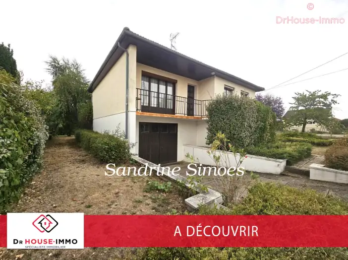 Maison 5 pièces de 90 m² - Montmorillon (86500)