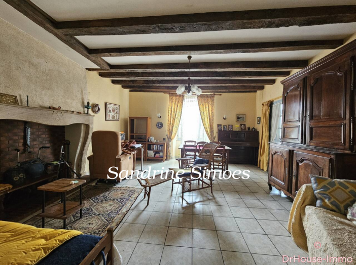 Maison de 312m² - 10 pièces