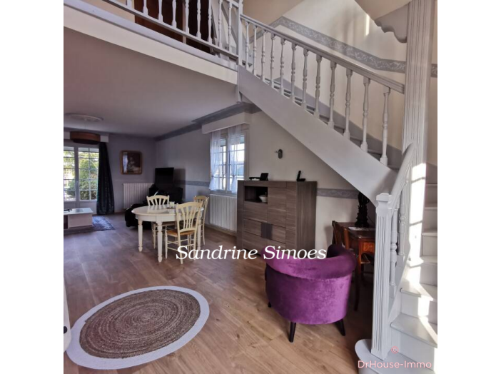 Maison de 230m² - 9 pièces