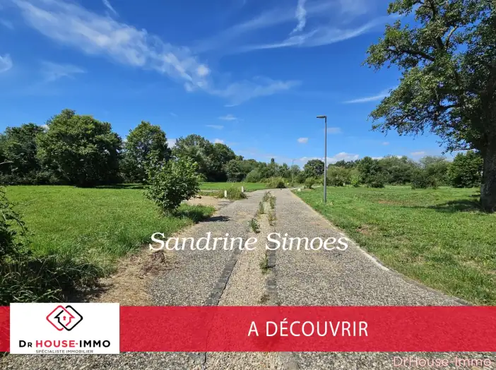 Terrain de 762 m² - Pindray (86500)