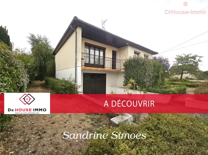 Maison 5 pièces de 90 m² - Montmorillon (86500)