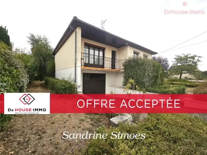 Maison 5 pièces de 90 m² - Montmorillon (86500)