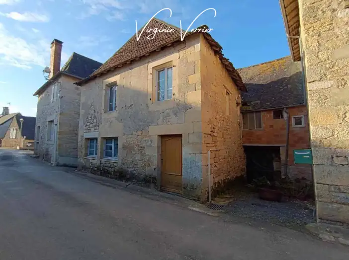 Maison en pierre 4 pièces de 100 m² - Perpezac-le-Blanc (19310)