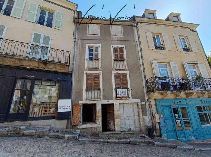 Immeuble de 130m² - 9 pièces