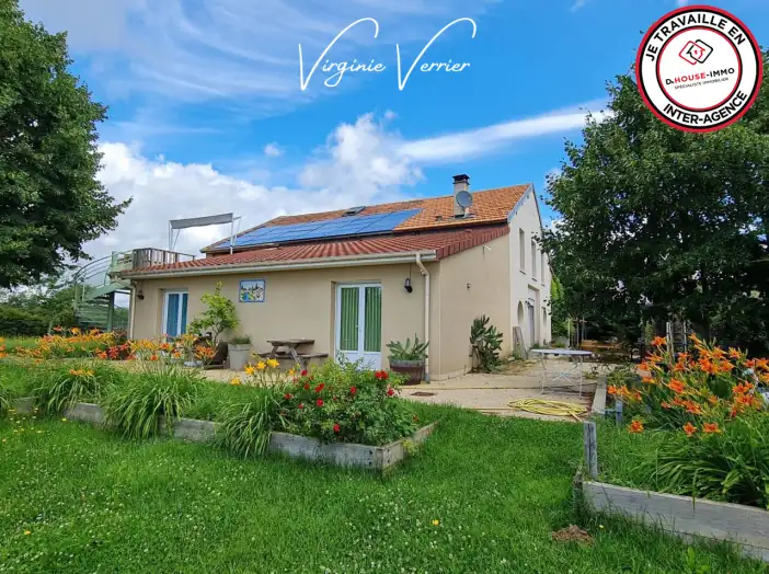 Maison 9 pièces de 300 m² - Cublac (19520)