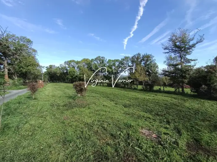 Terrain de 1 234 m² - Châtres (24120)