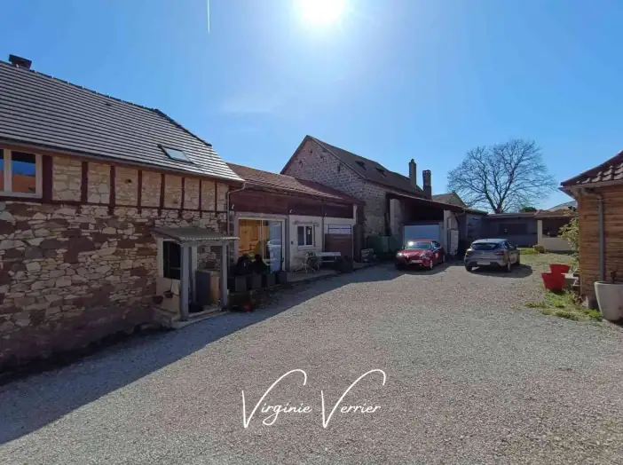 Maison 7 pièces de 155 m² - Cublac (19520)