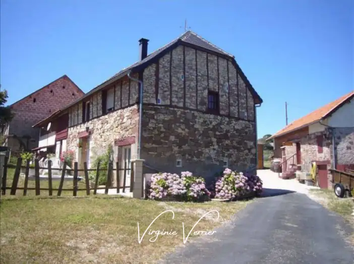Maison 6 pièces de 155 m² - Cublac (19520)