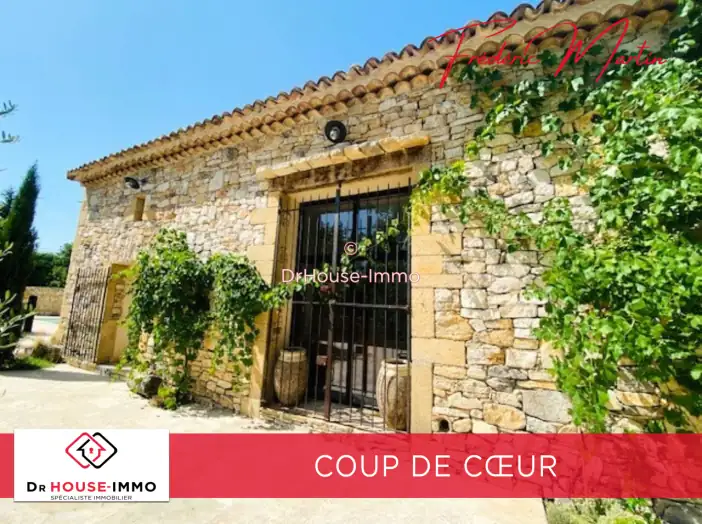 Maison 4 pièces de 130 m² - Uzès (30700)