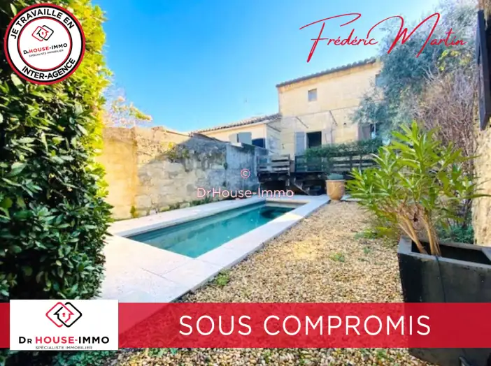 Maison 8 pièces de 170 m² - Uzès (30700)
