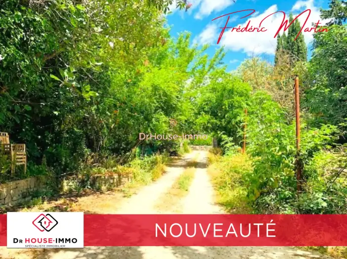 Terrain de 440 m² - Uzès (30700)