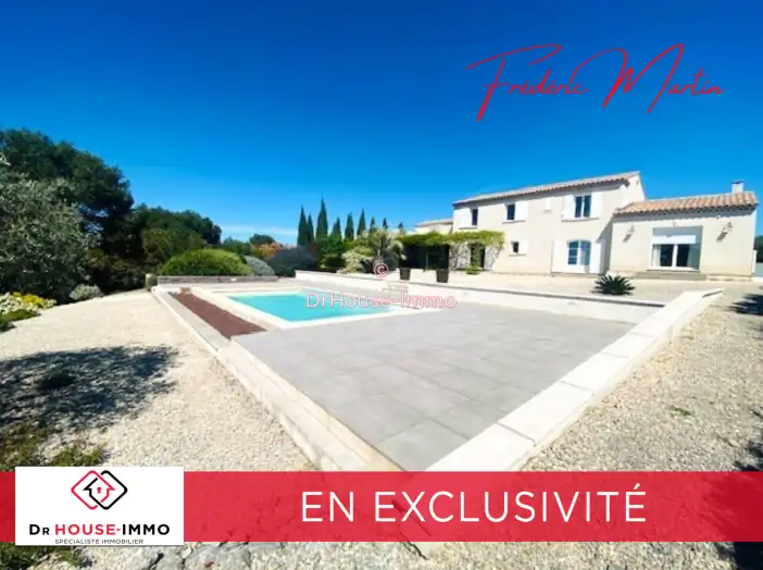 Maison 7 pièces de 196 m² - Saint-Siffret (30700)