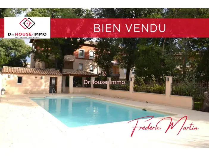 Appartement 3 pièces de 70 m² - Uzès (30700)